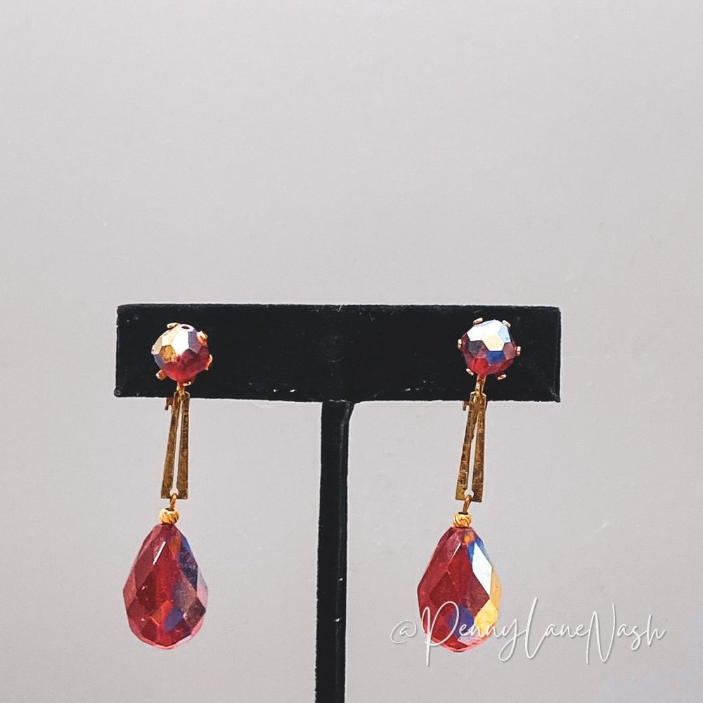 Vintage Red Jewel With Gold Teardrops Earring
